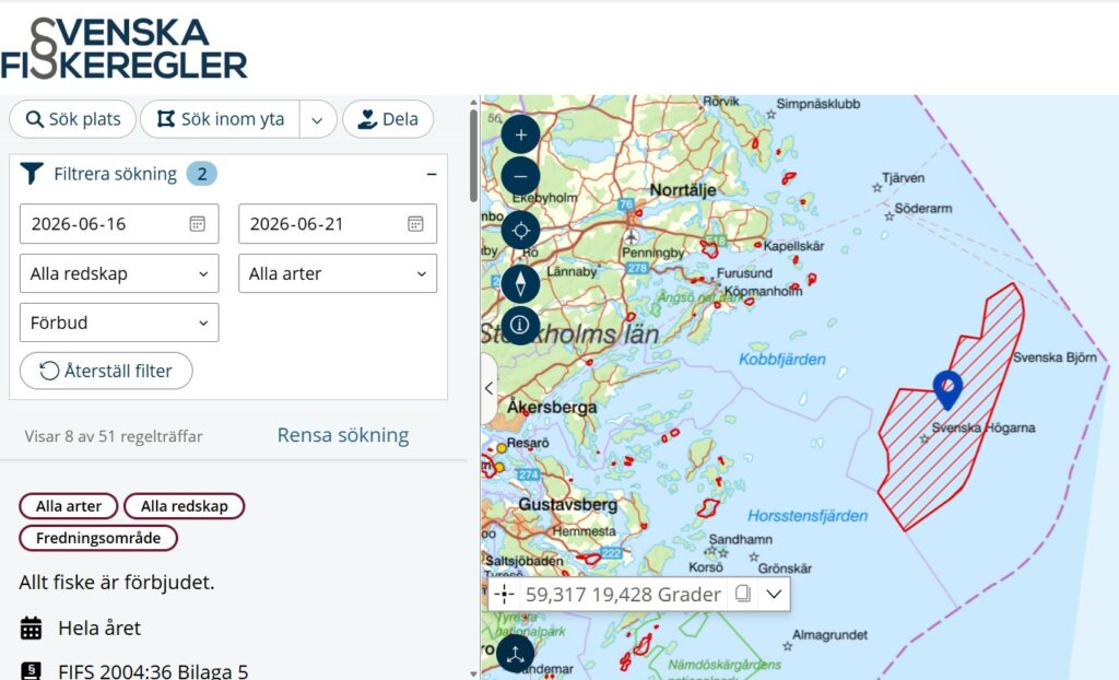 Skärmbild från kartan i svenska fiskeregler som visar en del av Östersjön vid Stockholm. I vänsterkanten finns filteringsmöjlighet datum, redskap och arter.